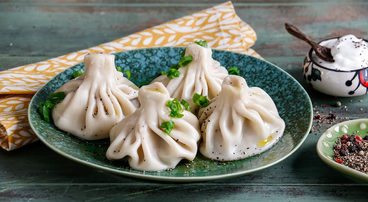 Вкусный хинкаль с говядиной и свининой